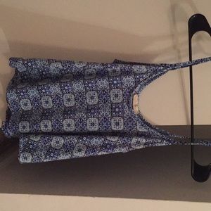 Blue and white design tank top